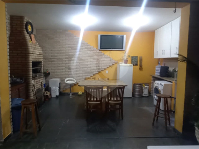 Sobrado à venda com 4 quartos em Horto Florestal, São Paulo, SP