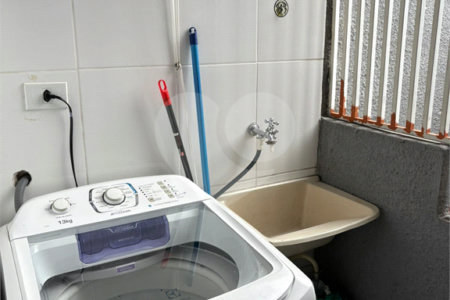 Casa à venda com 1 quarto no condomínio Chalom, São Paulo - SP