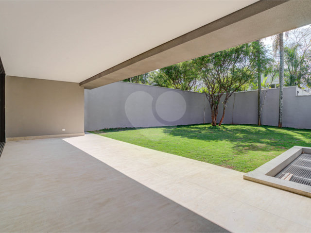 Casa à venda com 4 suítes no condomínio Hípica Max Garden, São Paulo - SP