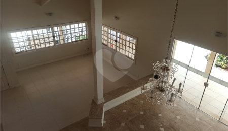 Casa à venda ou para alugar com 6 quartos, sendo 4 suítes,  em Jardim Itaperi, Atibaia, SP