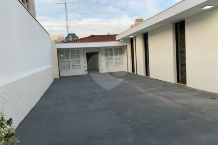 Imóvel Comercial á venda em São Carlos, rua São Sebastião.