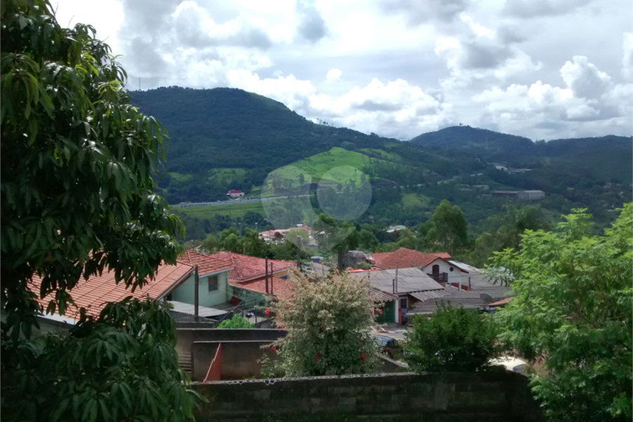 Casa à venda com 4 quartos em Capoavinha, Mairiporã, SP