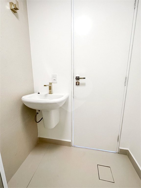 Apartamento à venda com 4 suítes em Vila Cordeiro, São Paulo, SP