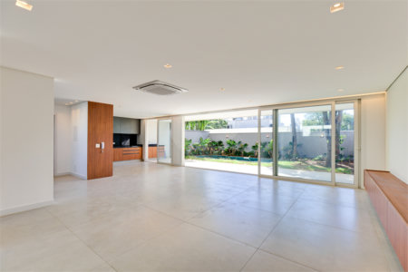 Casa à venda com 4 suítes no condomínio Jamestown, São Paulo - SP