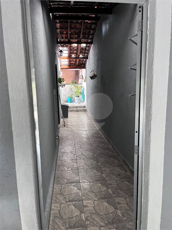 Sobrado à venda com 5 quartos, sendo 2 suítes,  em Jardim da Granja, São José dos Campos, SP