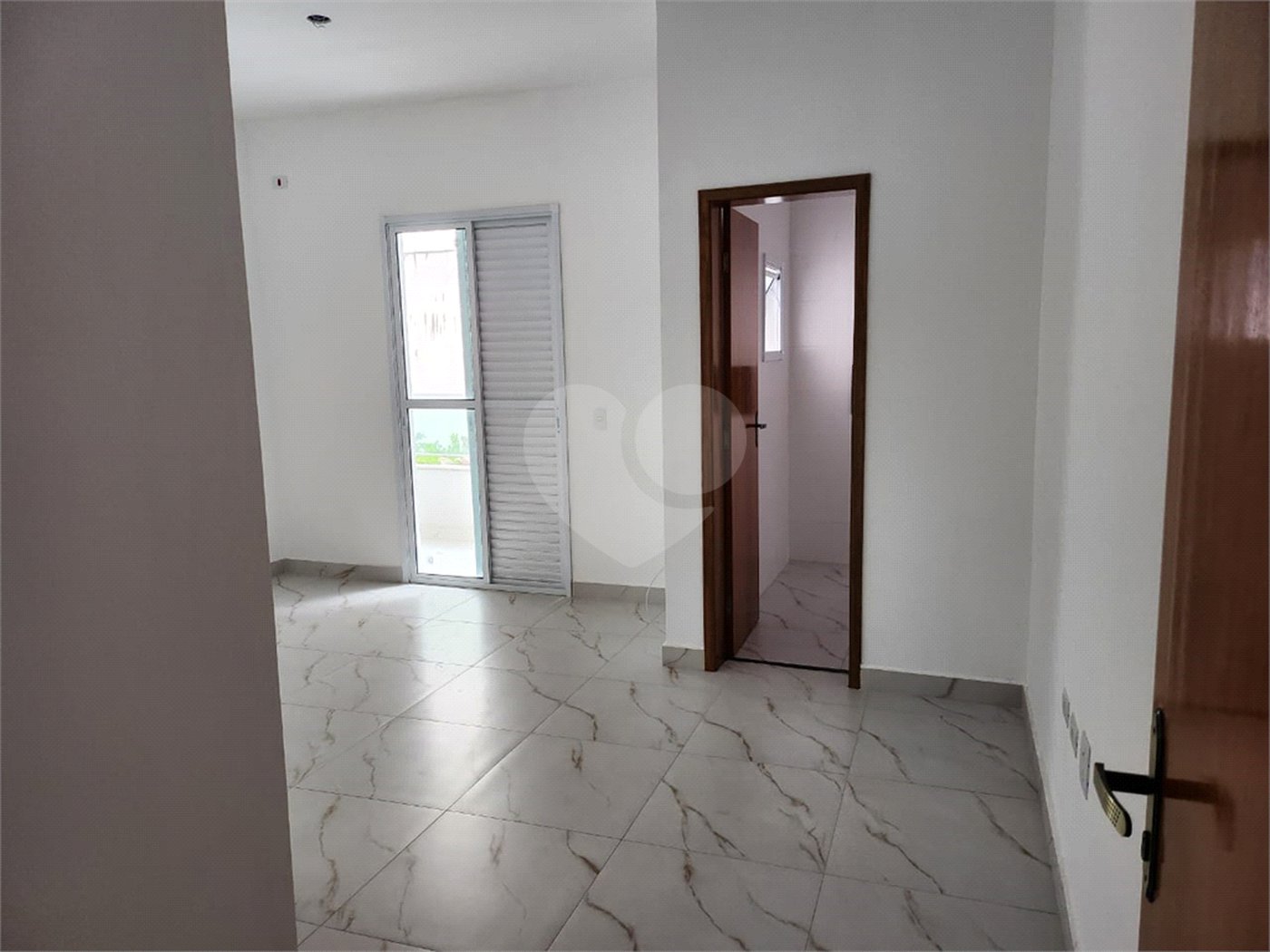 Cobertura à venda com 3 quartos, sendo 1 suíte,  em Vila Assunção, Santo André, SP