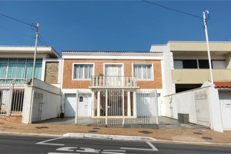 Casa à venda com 4 quartos, sendo 2 suítes, no Centro, Itu, SP
