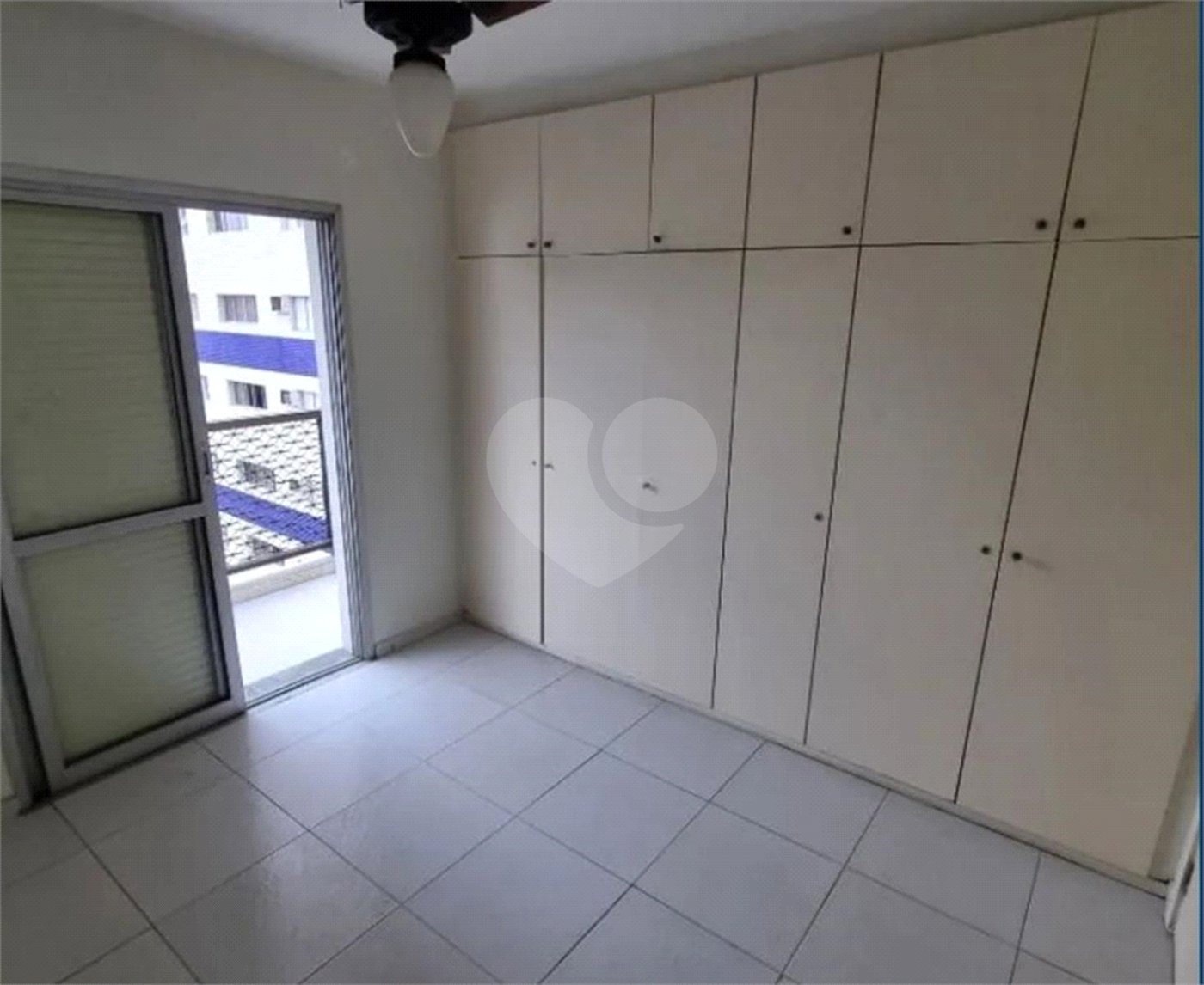 Apartamento à venda com 3 quartos em Pitangueiras, Guarujá, SP