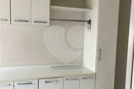 Apartamento para alugar com 3 suítes em Vila Assunção, Santo André, SP