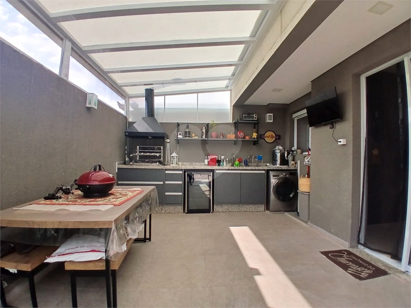 Apartamento à venda com 2 quartos, sendo 1 suíte,  em Bairro do Cambará, São Roque, SP