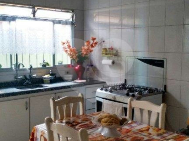 Casa à venda com 2 quartos, sendo 1 suíte,  em Vila Constança, São Paulo, SP