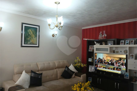 Casa à venda com 3 quartos, sendo 1 suíte,  em Esplanada Mendes Moraes, São Roque, SP