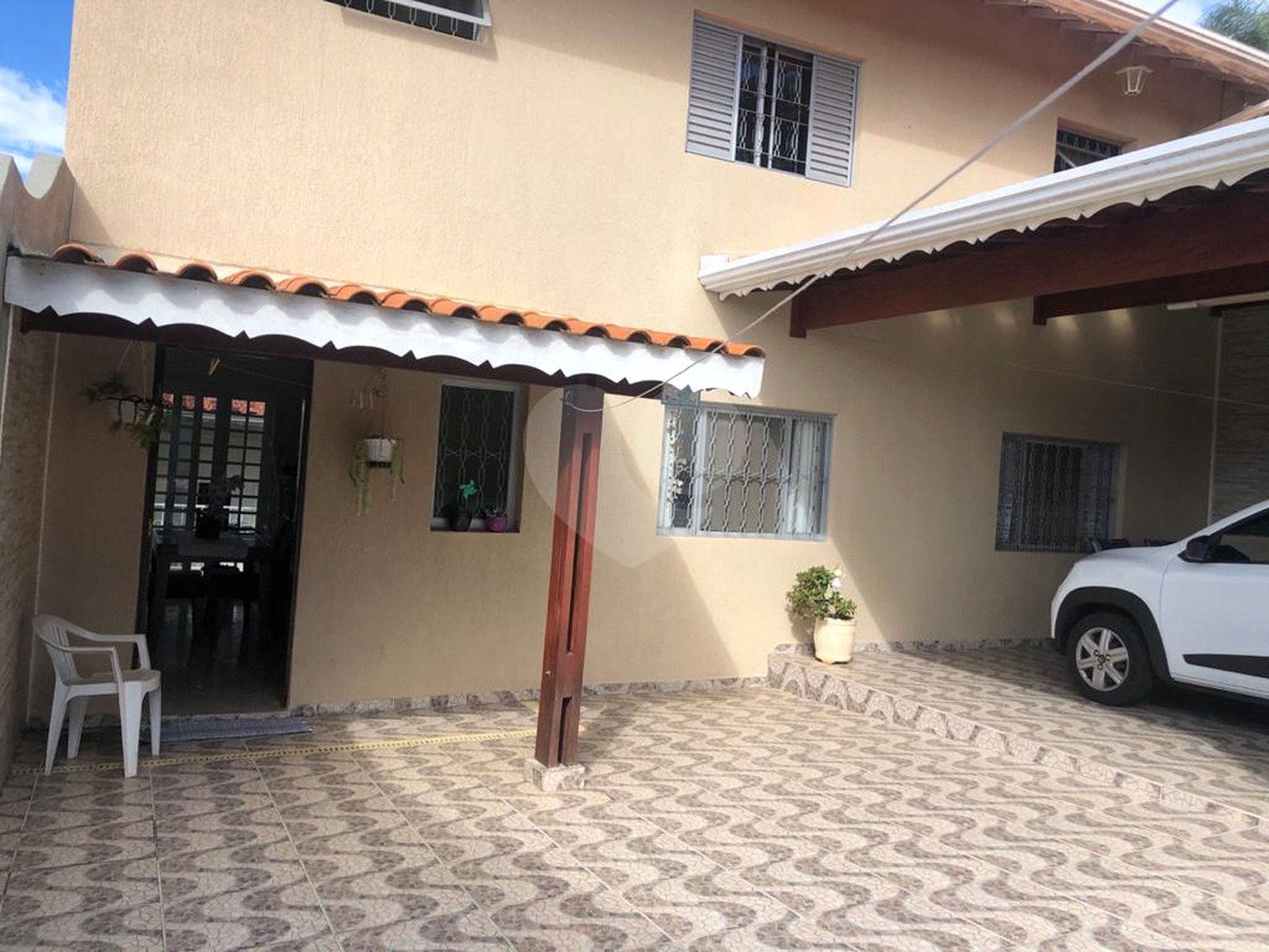 Casa à venda com 3 quartos, sendo 2 suítes,  em Jardim do Lago, Atibaia, SP