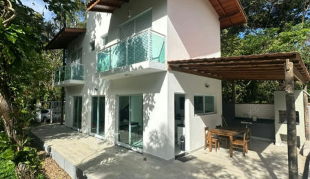 Sobrado com 3 dormitórios à venda, 269 m² por R$ 1.280.000,00 - Sertão do Camburi - São Sebastião/SP