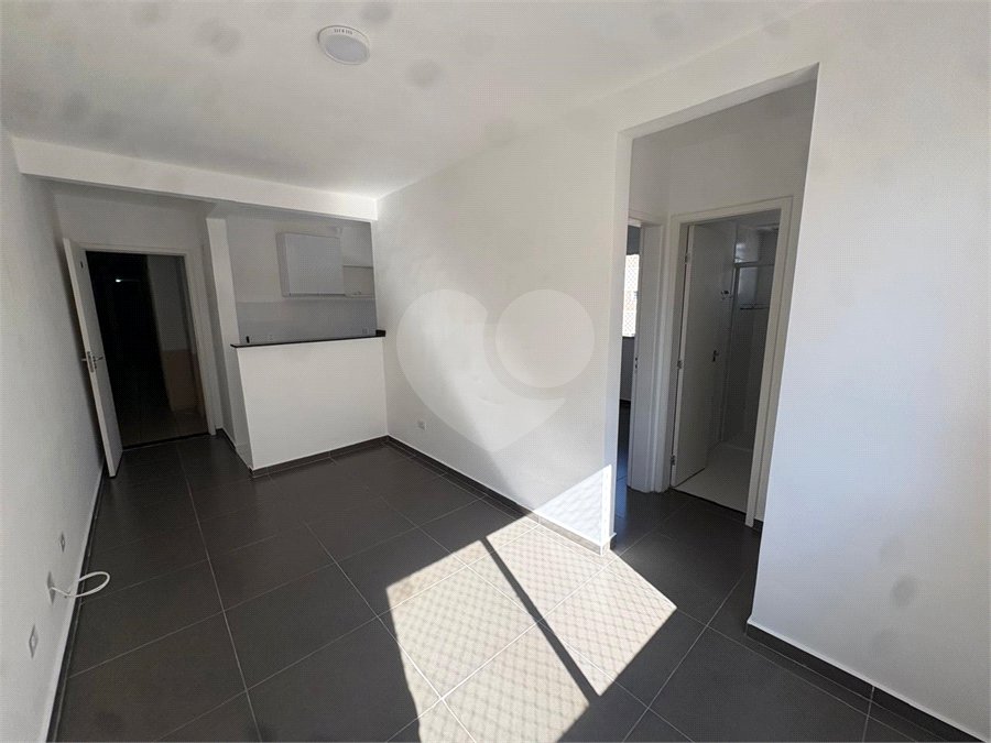 Apartamento à venda com 2 quartos em Vossoroca, Votorantim, SP