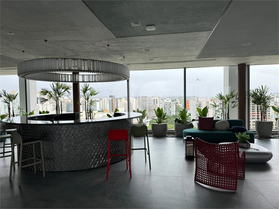 Studio à venda ou para alugar com 1 suíte em Indianópolis, São Paulo, SP