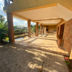 Casa à venda com 3 quartos, sendo 1 suíte, no condomínio Estância Marambaia, Vinhedo - SP