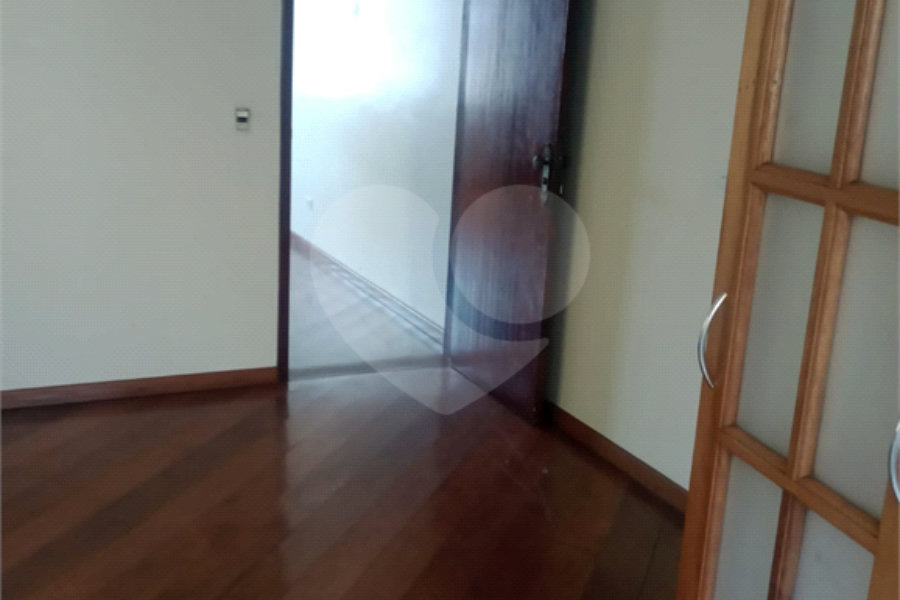 Sobrado à venda com 3 quartos em Sapopemba, São Paulo, SP