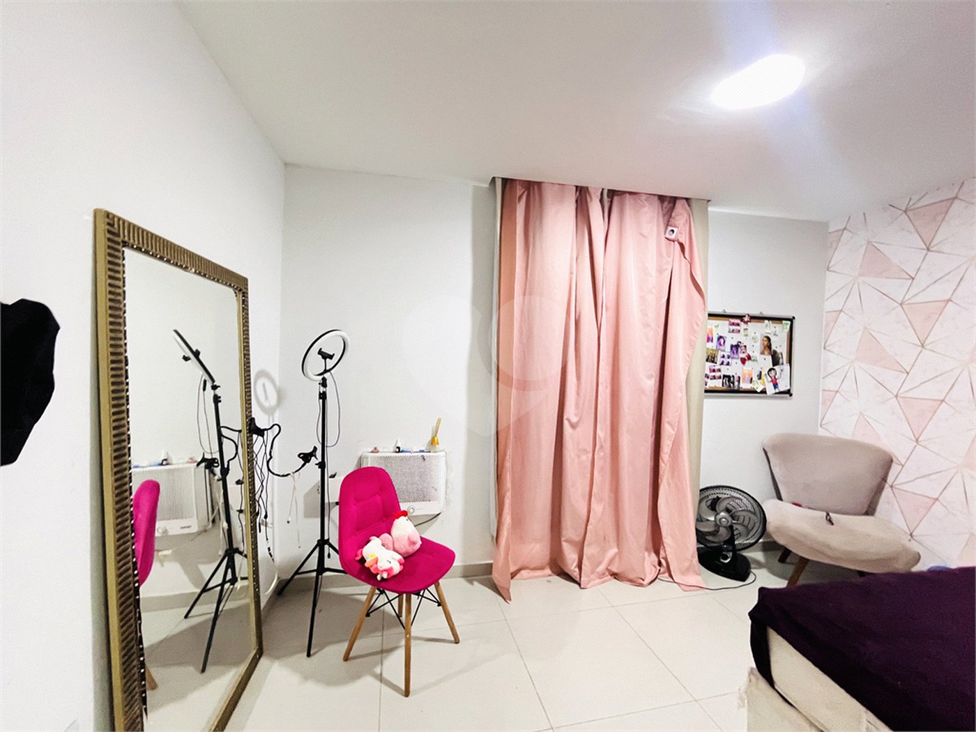 Casa à venda com 2 quartos, sendo 1 suíte, no condomínio Residencial Vivendas do Campo, Rio de Janeiro - RJ