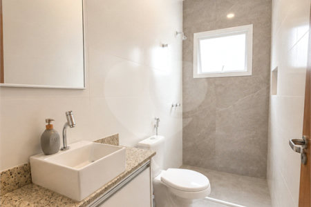 Casa à venda com 3 suítes no condomínio Via Castelli, Louveira - SP