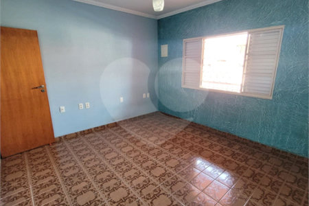 Sobrado à venda com 3 quartos, sendo 1 suíte, em Jardim Morada do Sol, Indaiatuba, SP