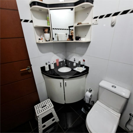 Sobrado à venda com 4 quartos, sendo 2 suítes, em Vila José Bonifácio, Araraquara, SP