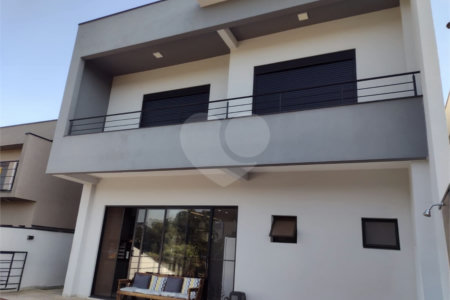 Casa à venda com 4 suítes no condomínio Residencial Villa do Sol, Valinhos - SP