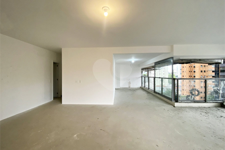 Apartamento à venda com 3 suítes em Santana, São Paulo, SP