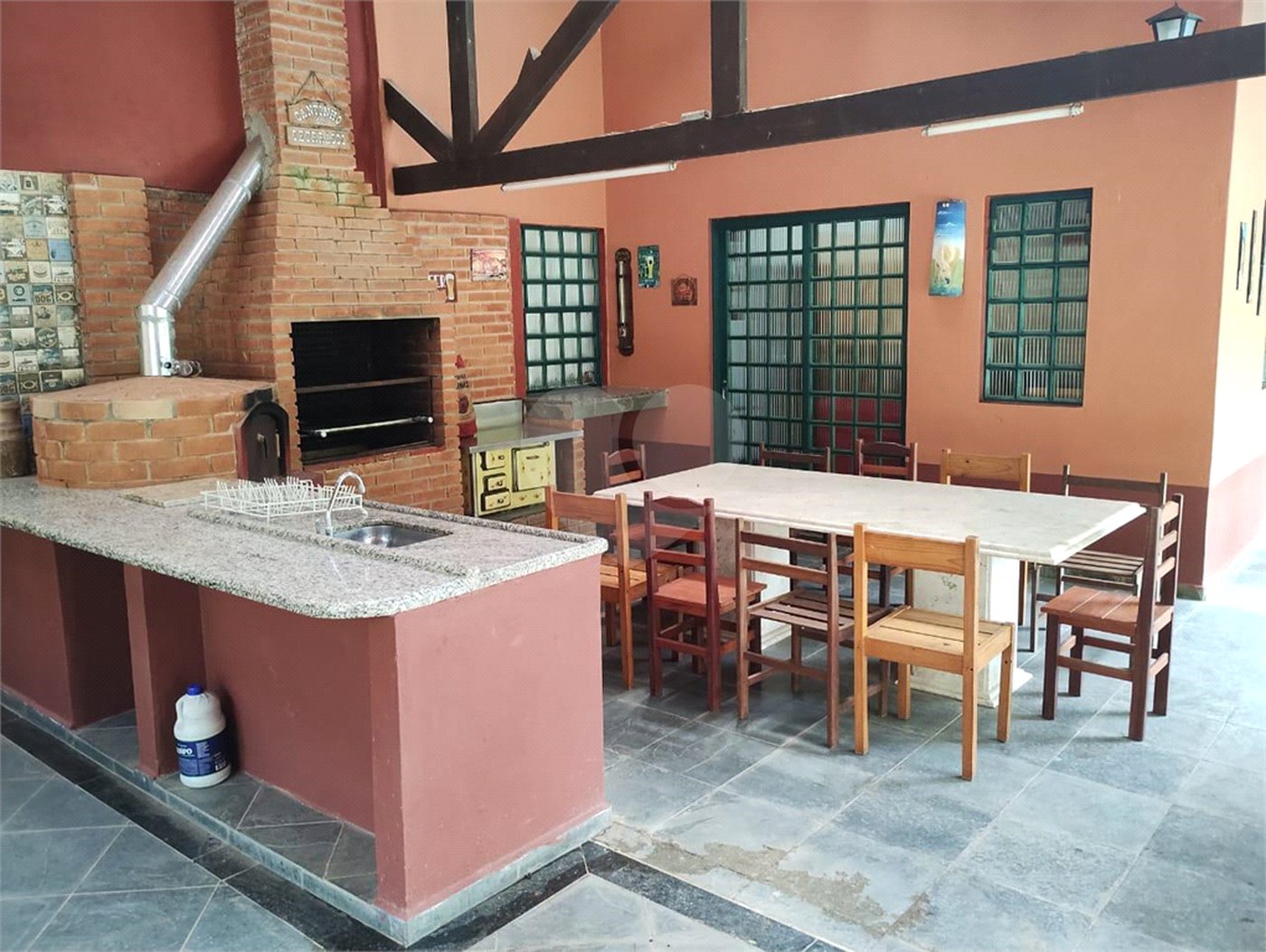 Chácara à venda com 5 quartos, sendo 4 suítes, em Week-end, Jarinu, SP