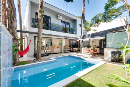 Casa à venda com 4 suítes no condomínio Villa Suiça, São Paulo - SP