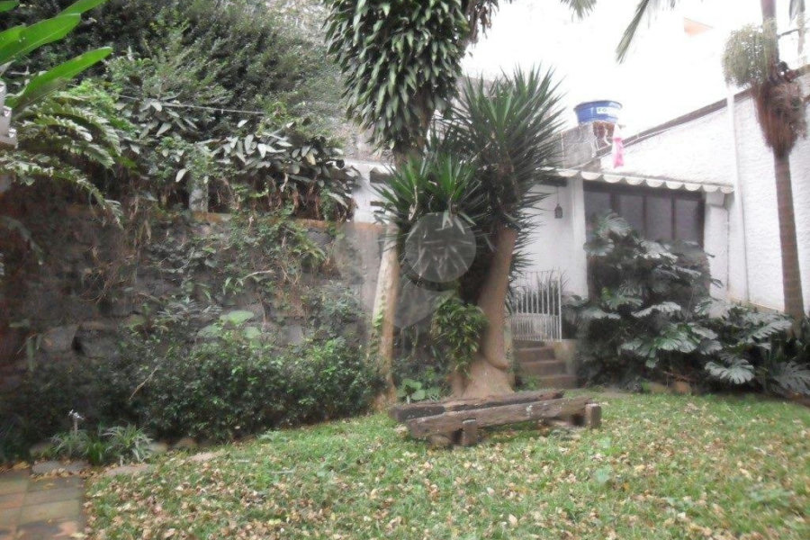 Sobrado à venda com 3 quartos, sendo 1 suíte, em Vila Albertina, São Paulo, SP