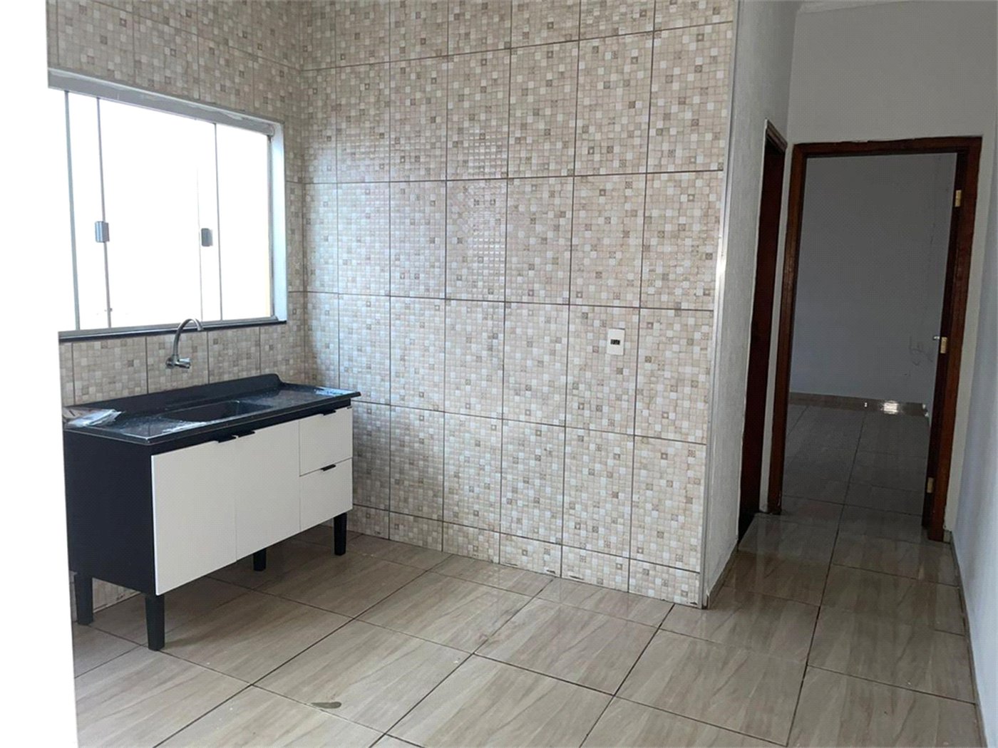 Casa à venda com 2 quartos em Vila Carvalho, Itapetininga, SP