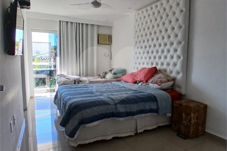 Casa à venda com 4 quartos, sendo 1 suíte, em Campo Grande, Rio de Janeiro, RJ