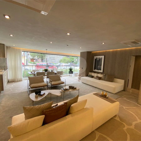 Apartamento à venda com 3 suítes em Campo Belo, São Paulo, SP