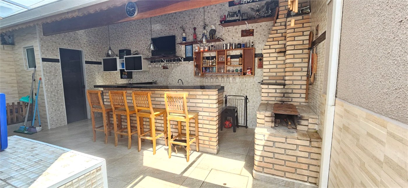 Casa à venda com 3 quartos, sendo 1 suíte,  no condomínio Comdomínio Real Park Tietê, Mogi das Cruzes - SP