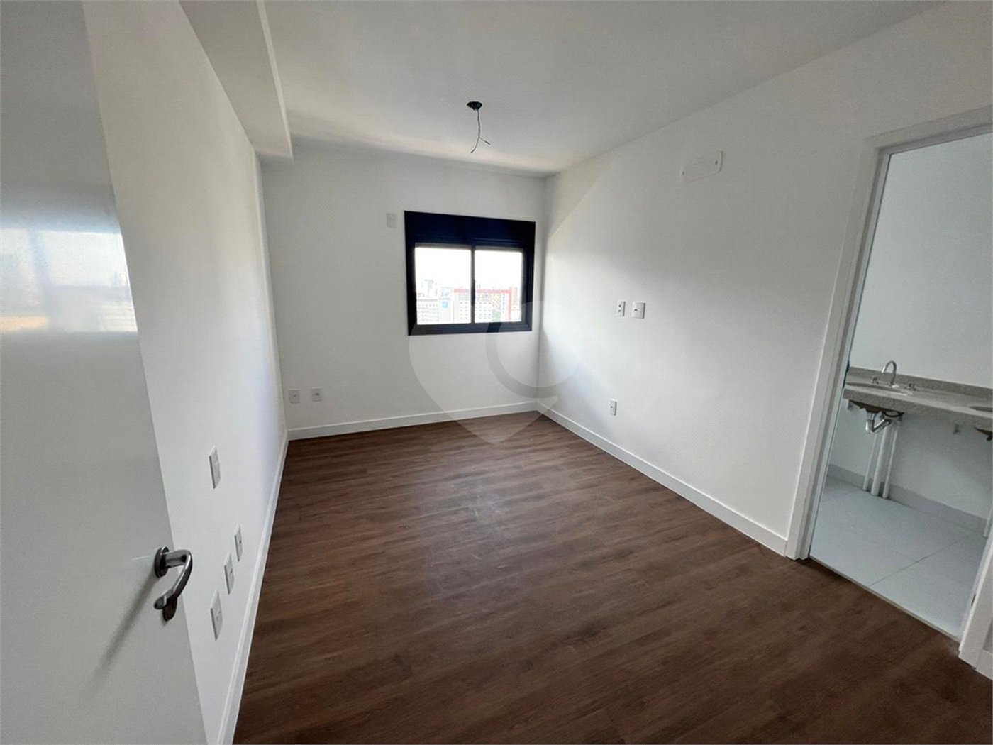 Apartamento à venda com 2 suítes em Parque Campolim, Sorocaba, SP