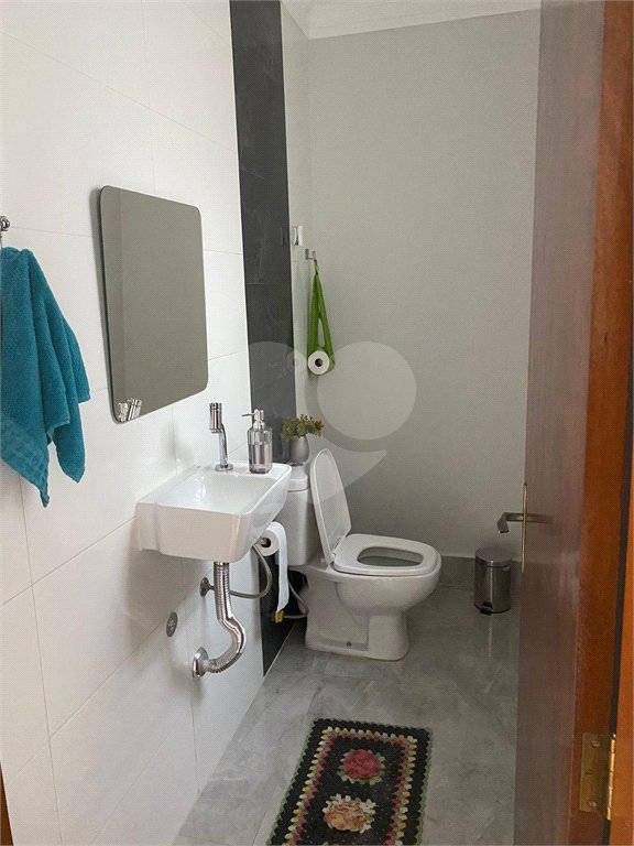Sobrado à venda com 3 quartos, sendo 1 suíte, em Parada Inglesa, São Paulo, SP