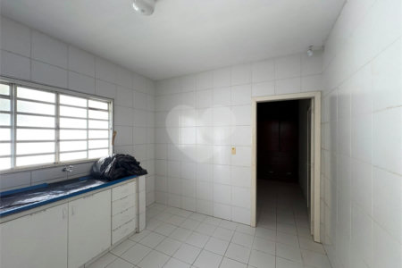 Ótima oportunidade para moradia ou investimento comercial!