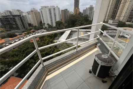 Cobertura à venda com 3 suítes em Cidade Monções, São Paulo, SP