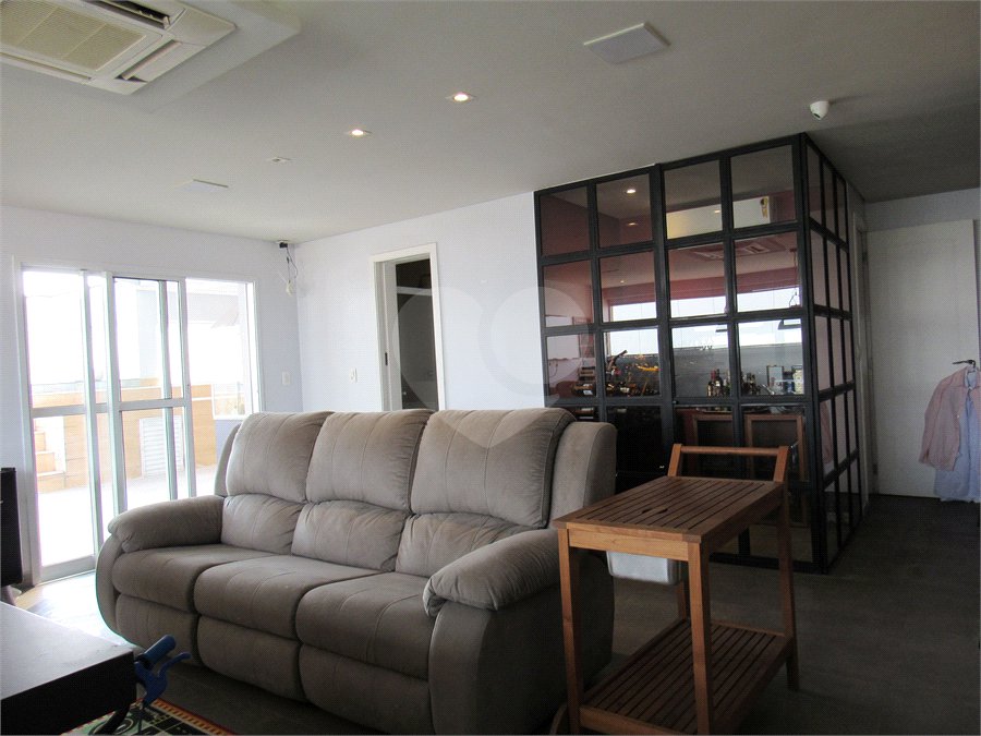 Apartamento para alugar com 3 suítes em Santana, São Paulo, SP