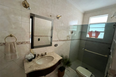 Casa à venda com 4 quartos, sendo 3 suítes, em Chácara Monte Alegre, São Paulo, SP
