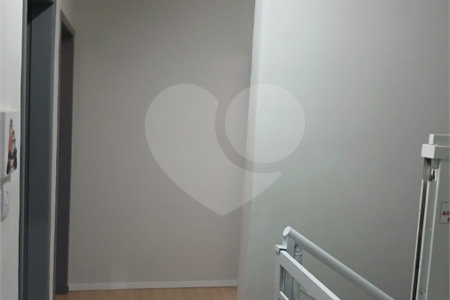 Sobrado à venda com 3 quartos, sendo 1 suíte,  em Villa Di Cesar, Mogi das Cruzes, SP
