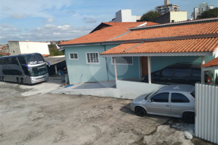 Casa de Vila à venda com 3 quartos, sendo 2 suítes, em Vila Carvalho, Sorocaba, SP