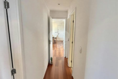 Apartamento à venda com 3 quartos, sendo 1 suíte, em Alto da Boa Vista, São Paulo, SP