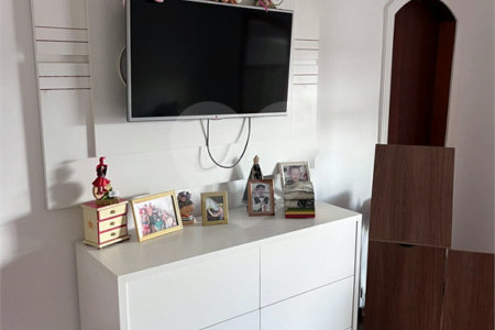 Sobrado à venda com 5 quartos, sendo 2 suítes,  em Jardim da Granja, São José dos Campos, SP