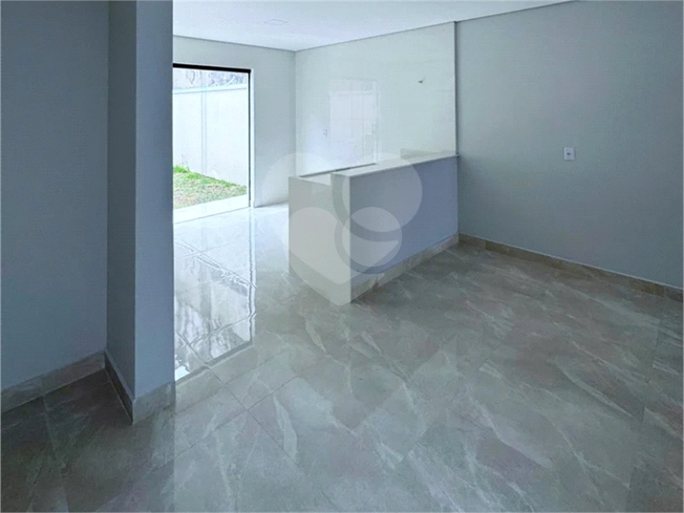 Sobrado à venda com 3 quartos, sendo 1 suíte,  em Jardim Cambuci, Mogi das Cruzes, SP