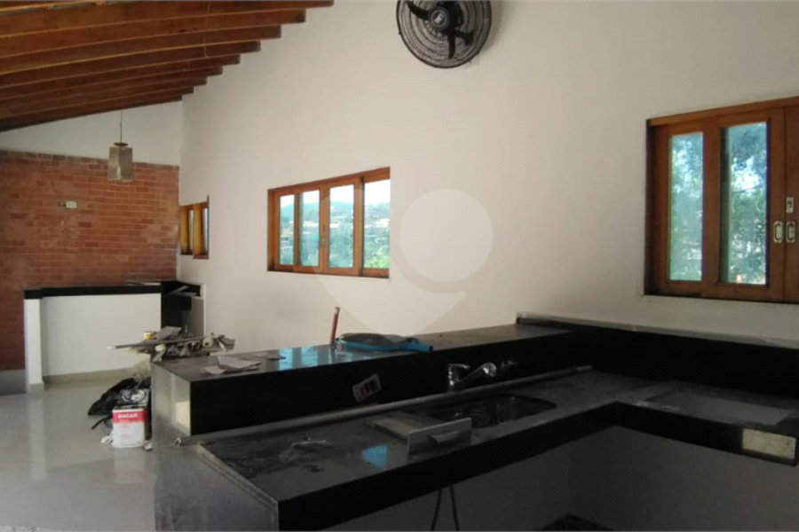 Casa à venda com 4 quartos, sendo 2 suítes, em Barreiro, Mairiporã, SP