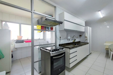 Apartamento à venda com 3 quartos, sendo 1 suíte, em Alto da Boa Vista, São Paulo, SP