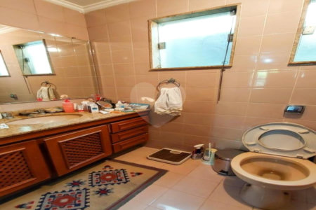 Casa à venda com 6 quartos, sendo 3 suítes, em Jardim Brasil (zona Sul), São Paulo, SP