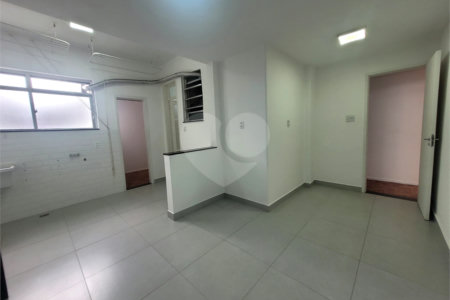 Apartamento à venda com 3 quartos, sendo 1 suíte, em Tijuca, Rio de Janeiro, RJ